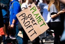 Weltënnergang gouf verréckelt!