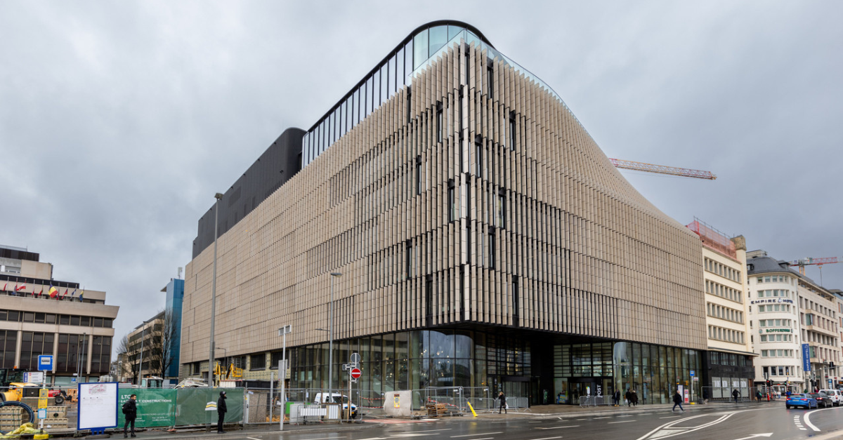 D’Post erwecht hir verstuerwe Clienten zu neiem Liewen