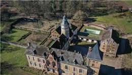 Die gesprengte, historische Alzettebrücke zu Schloss Birtringen, vor der Haustür des Herrn Kulturminister Eric Thill